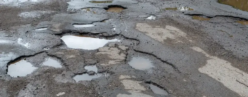 Potholes persistence